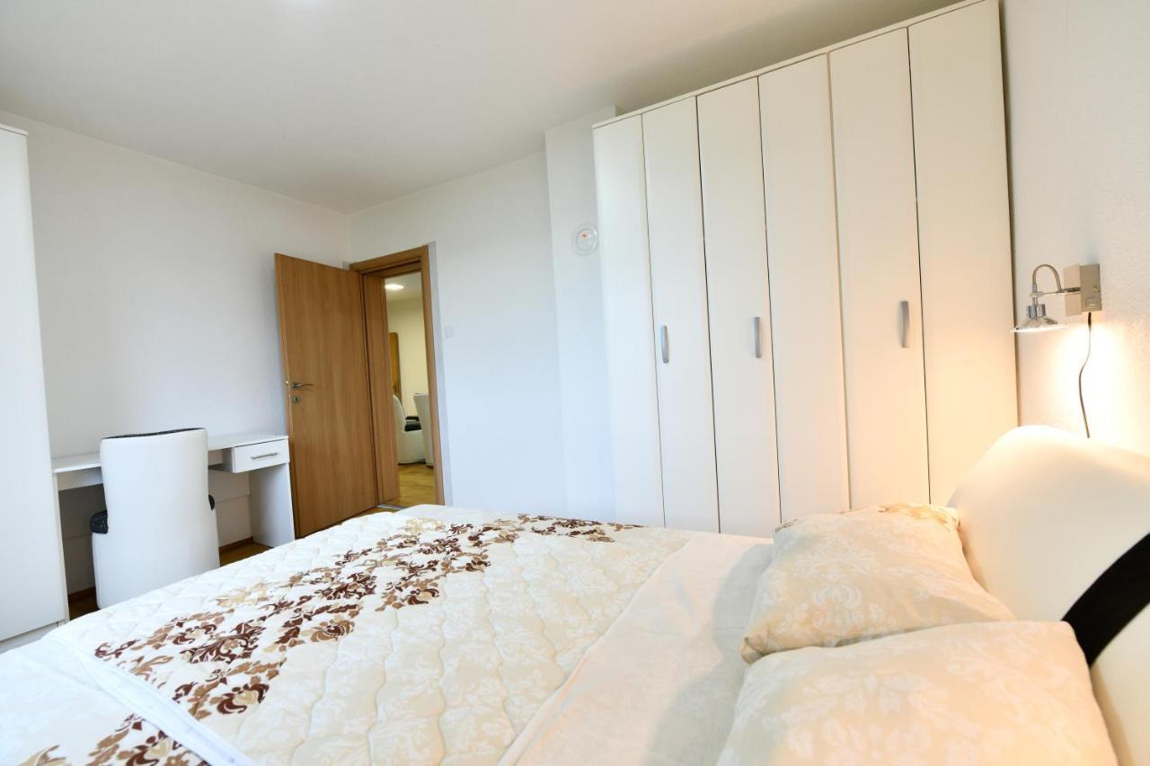Ferienwohnung Lora Rakovica Exterior foto